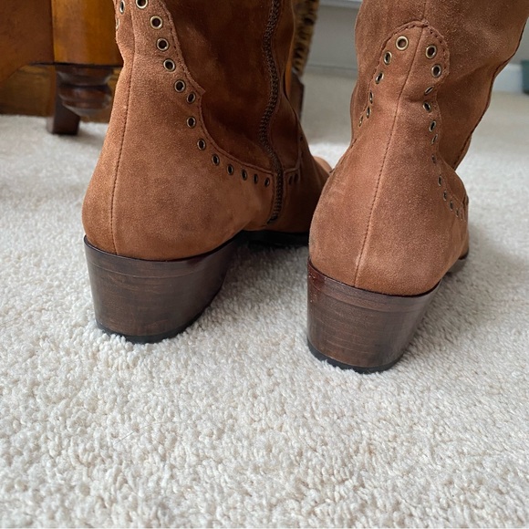 Frye Ray Grommet Brown Suede Women's Boots 9.5 NWOT - Picture 12 of 15